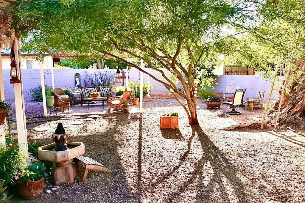Cute Peaceful Tiny House Getaway W Backyard - Low Summer Rates! Tucson Exterior foto