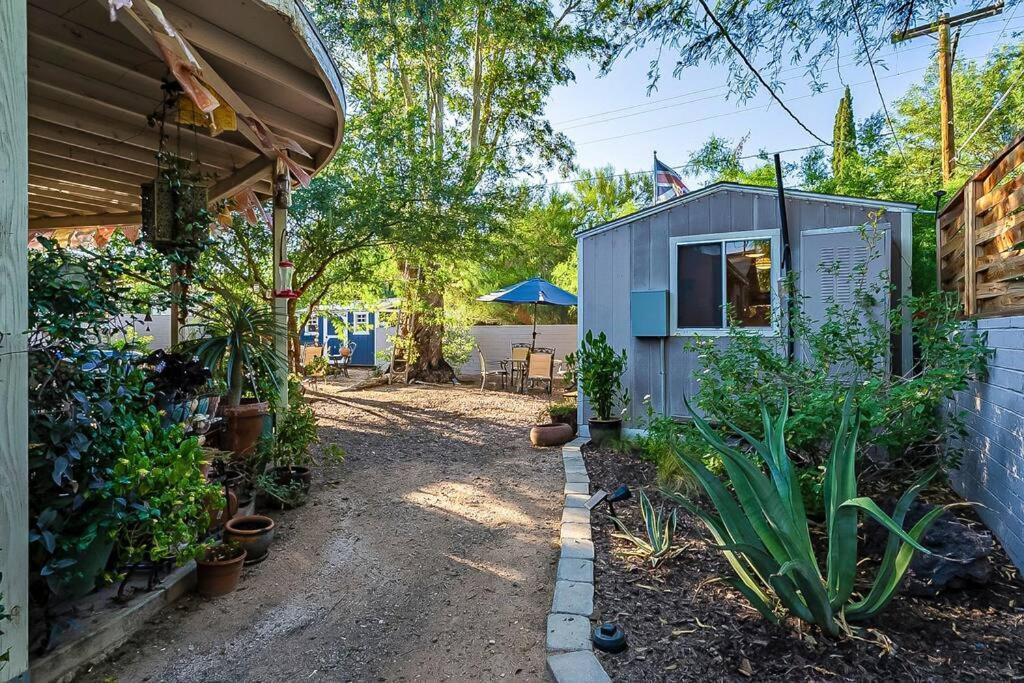 Cute Peaceful Tiny House Getaway W Backyard - Low Summer Rates! Tucson Exterior foto